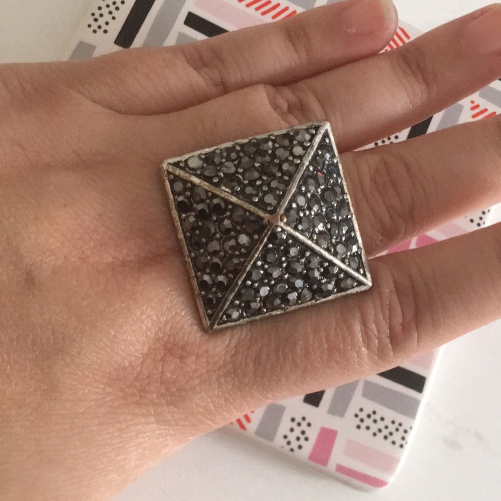 Silver ring with pewter rhinestones.